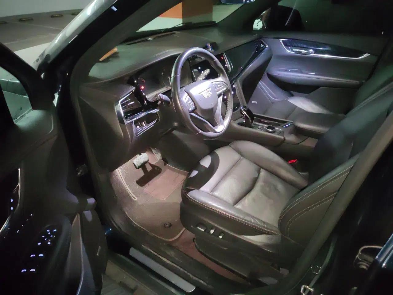 Cadillac XT6 2020 28T Six-Seater Four-Wheel-Drive Luxury Version — миниатюра 17