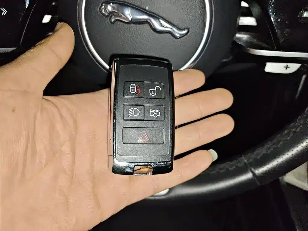 Jaguar XEL 2020 2.0T 200PS R-DYNAMIC S Progressive Sport Edition — миниатюра 12