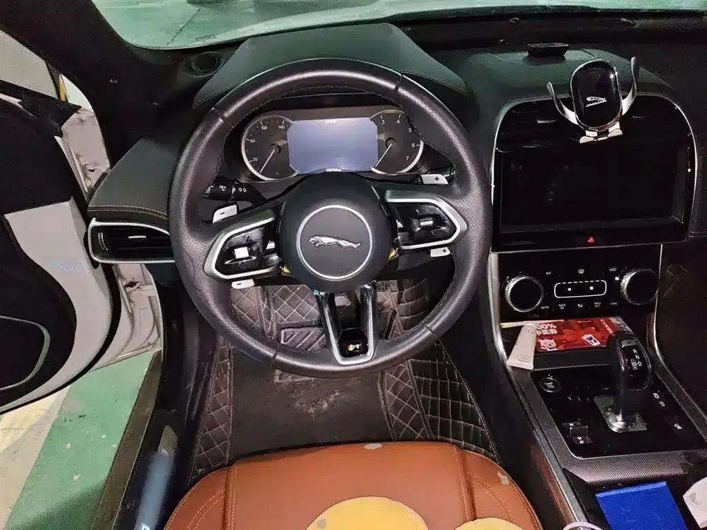 Jaguar XEL 2020 2.0T 200PS R-DYNAMIC S Progressive Sport Edition — миниатюра 3