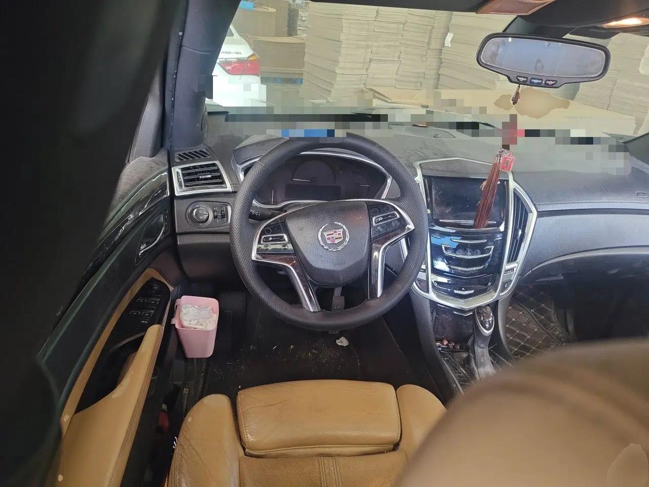 Cadillac SRX 2013 3.0L Elite Model — миниатюра 11
