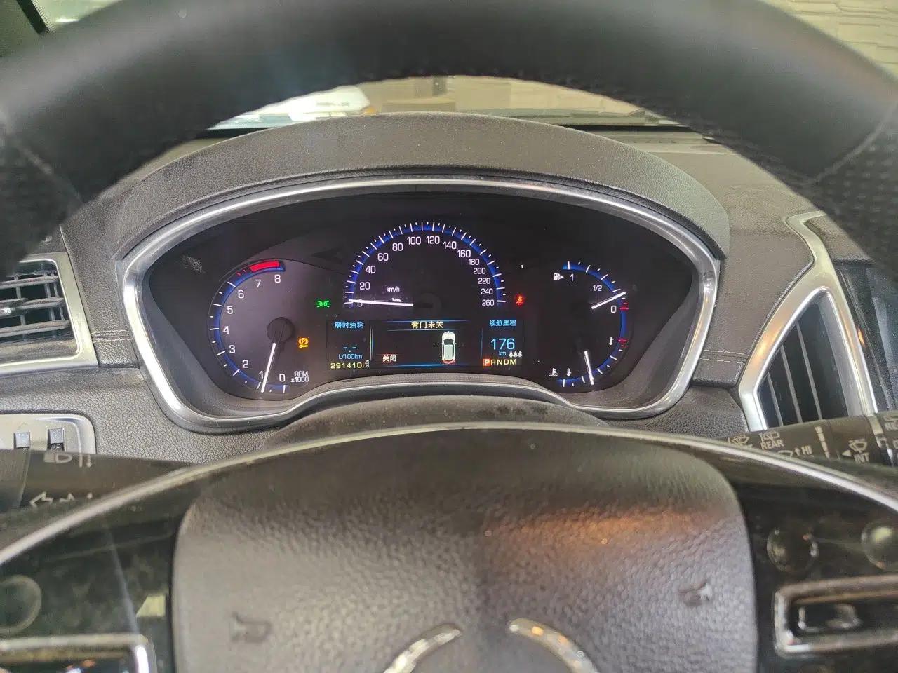 Cadillac SRX 2013 3.0L Elite Model — миниатюра 12