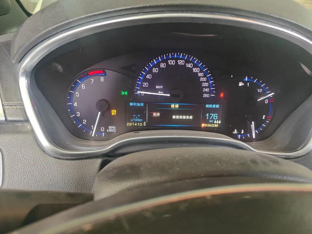 Cadillac SRX 2013 3.0L Elite Model — миниатюра 13