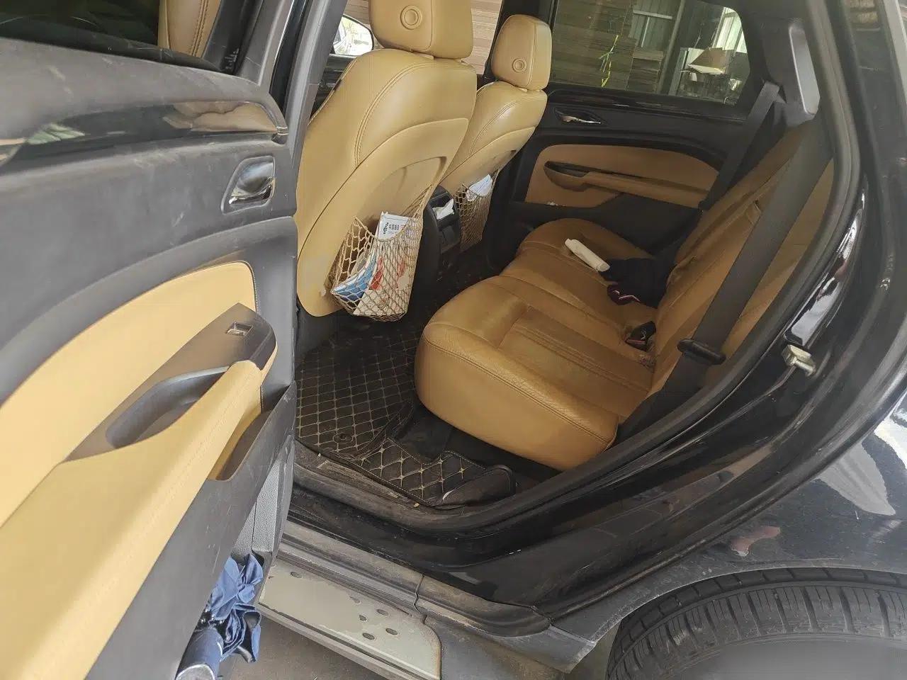 Cadillac SRX 2013 3.0L Elite Model — миниатюра 18