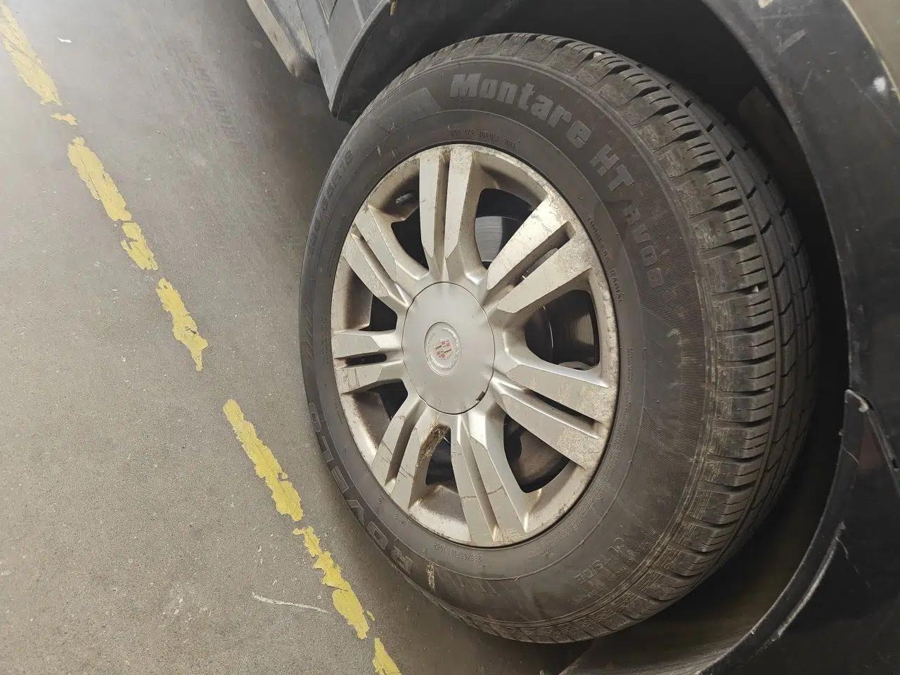 Cadillac SRX 2013 3.0L Elite Model — миниатюра 8