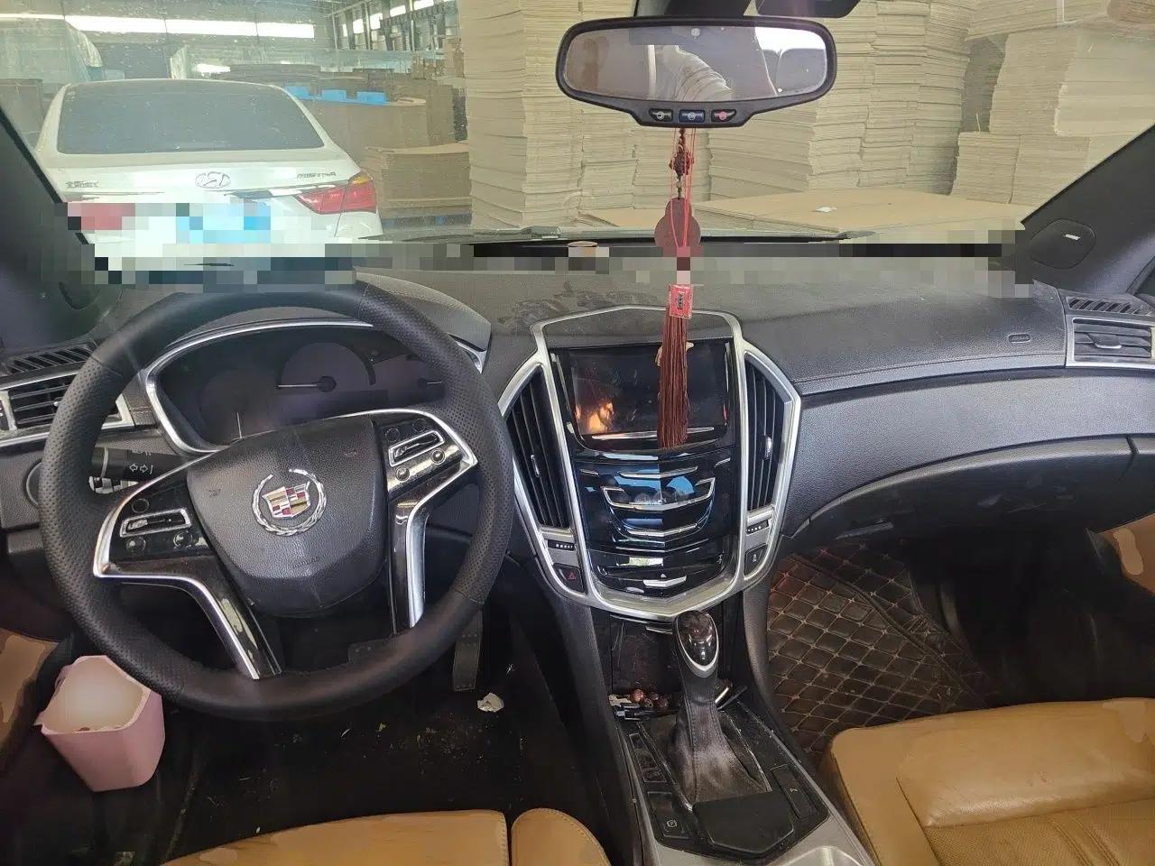 Cadillac SRX 2013 3.0L Elite Model — миниатюра 10