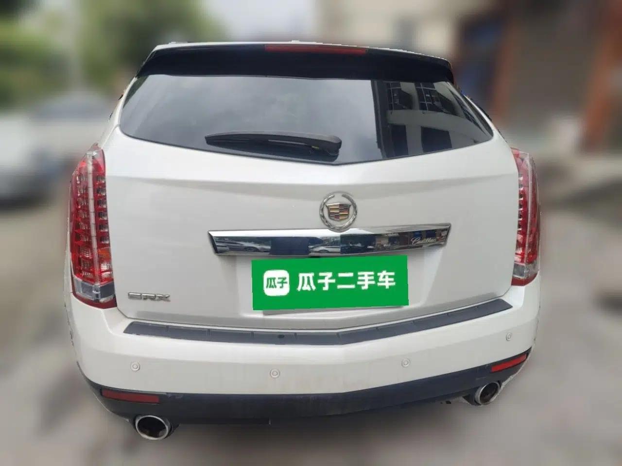 Cadillac SRX 2015 3.0L Comfort Version — миниатюра 5