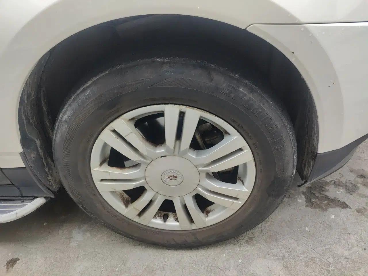 Cadillac SRX 2015 3.0L Comfort Version — миниатюра 8