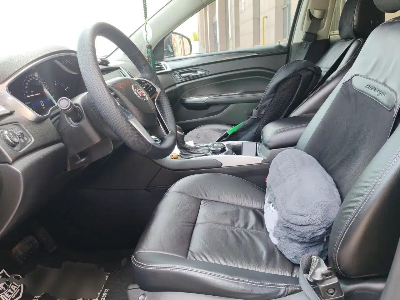 Cadillac SRX 2014 3.0L Comfort Model — миниатюра 16