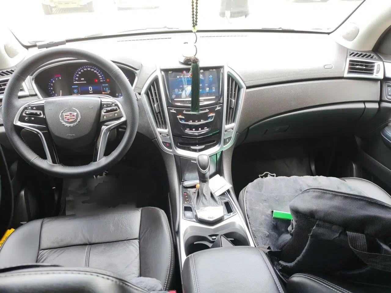 Cadillac SRX 2014 3.0L Comfort Model — миниатюра 10