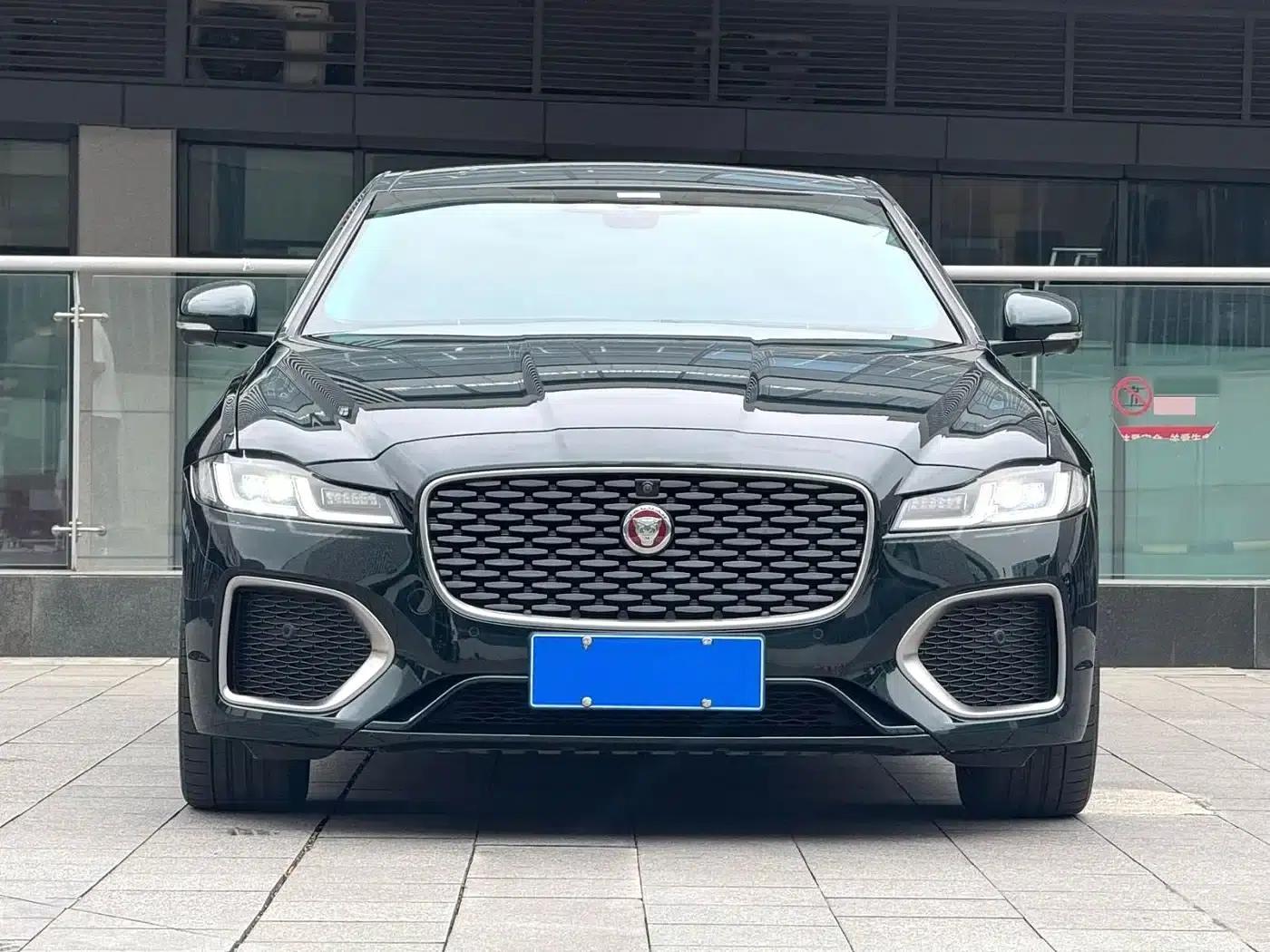 Jaguar XFL 2024 2.0T P250 2WD Luxury Edition — миниатюра 2