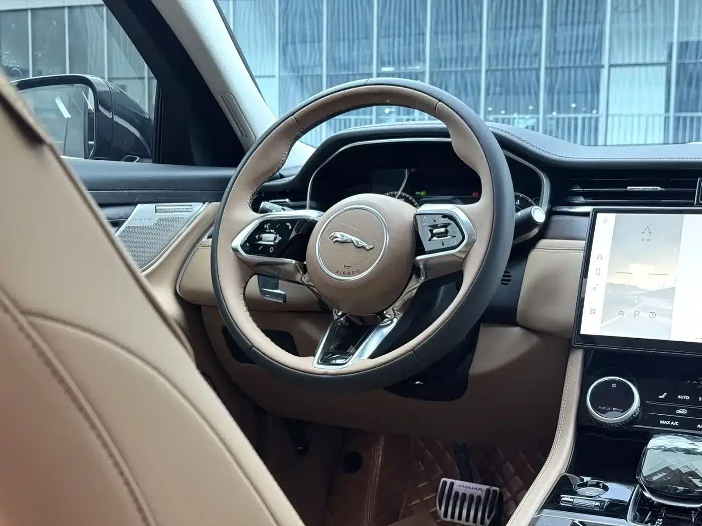 Jaguar XFL 2024 2.0T P250 2WD Luxury Edition — миниатюра 4