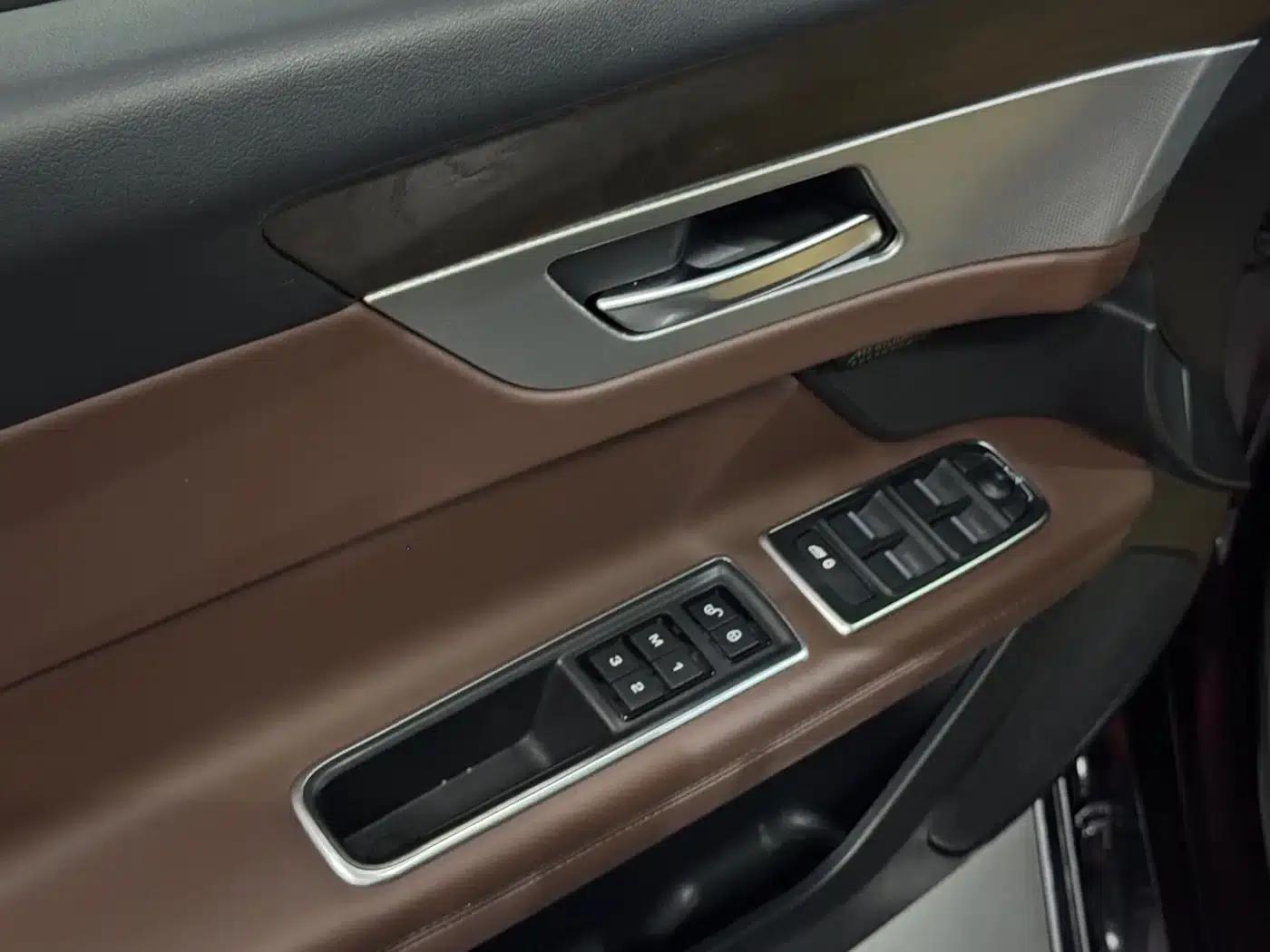 2018 Jaguar XFL 2.0T 250PS Premium Edition — миниатюра 5