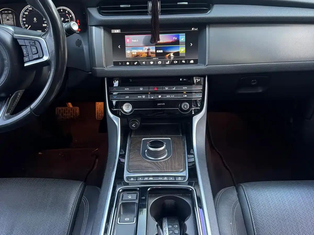2018 Jaguar XFL 2.0T 250PS Luxury Edition — миниатюра 15