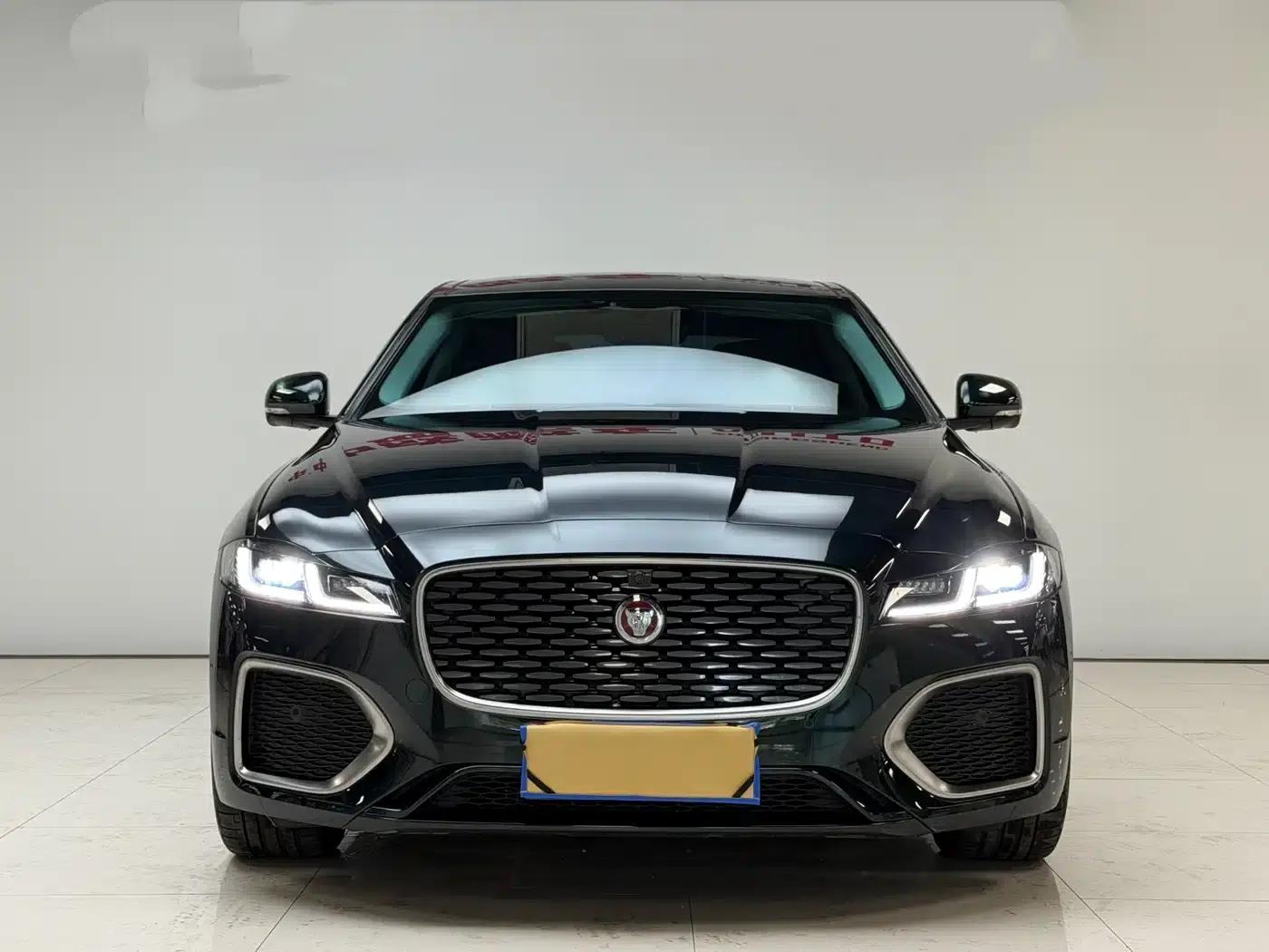Jaguar XFL 2025 2.0T P250 2WD Luxury Edition — миниатюра 2