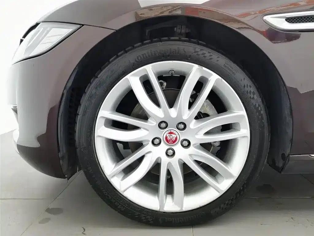 2020 Jaguar XFL 2.0T P250 AWD Premium Edition — миниатюра 17