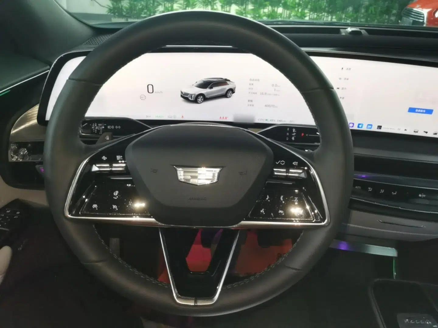 Cadillac LYRIQ 2024 Rear-Drive Standard Range Luxury Edition — миниатюра 14