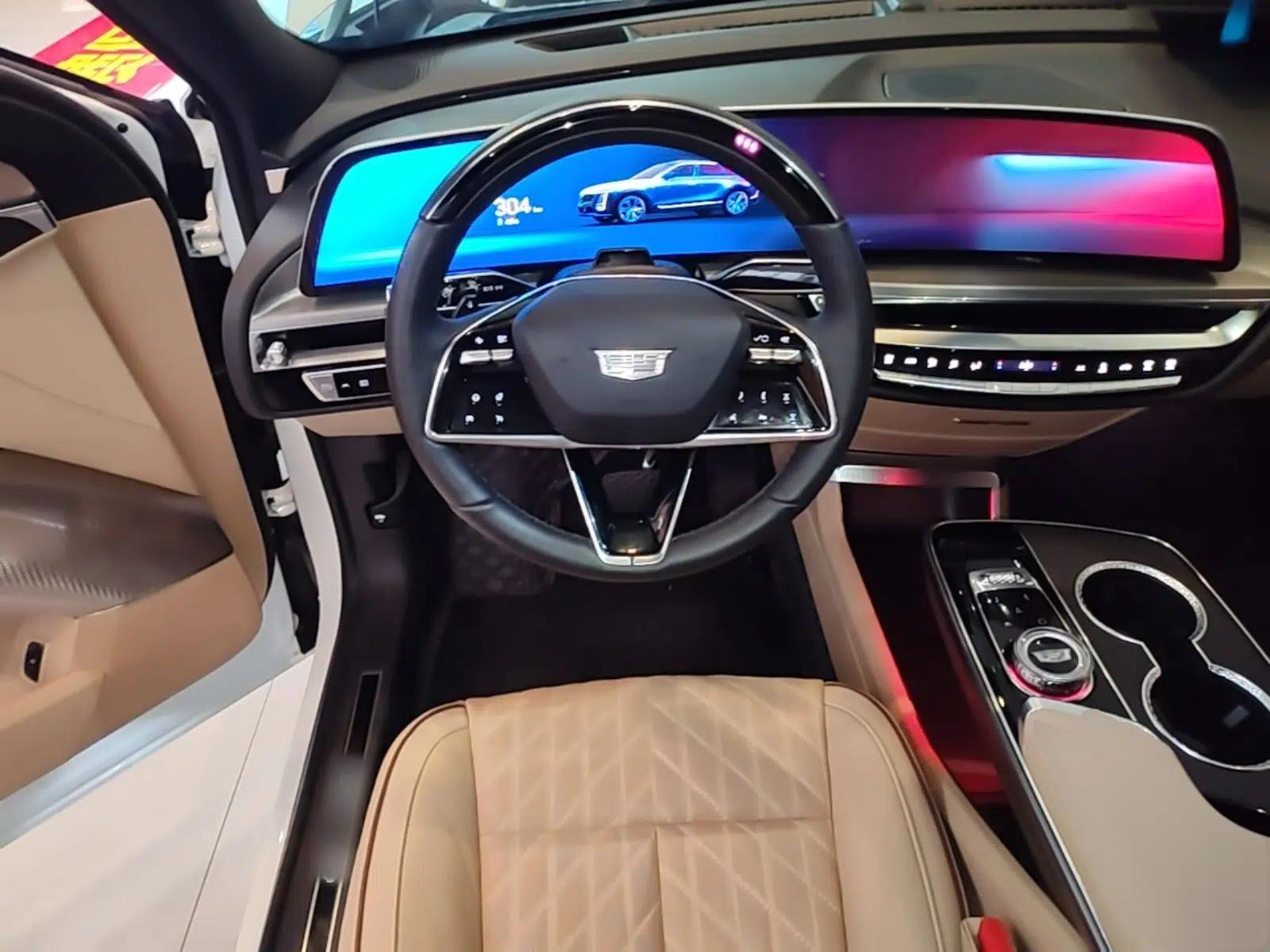Cadillac LYRIQ 2022 Rear-Drive Long-Range Prestige Edition — миниатюра 14