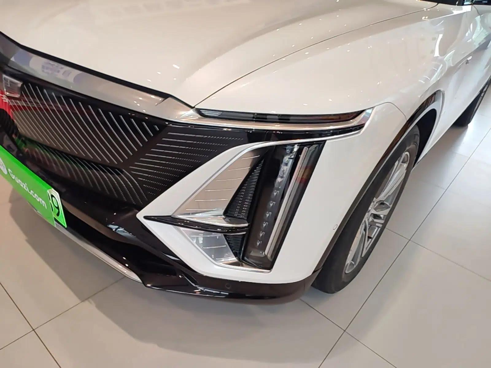 Cadillac LYRIQ 2022 Rear-Drive Long-Range Prestige Edition — миниатюра 9