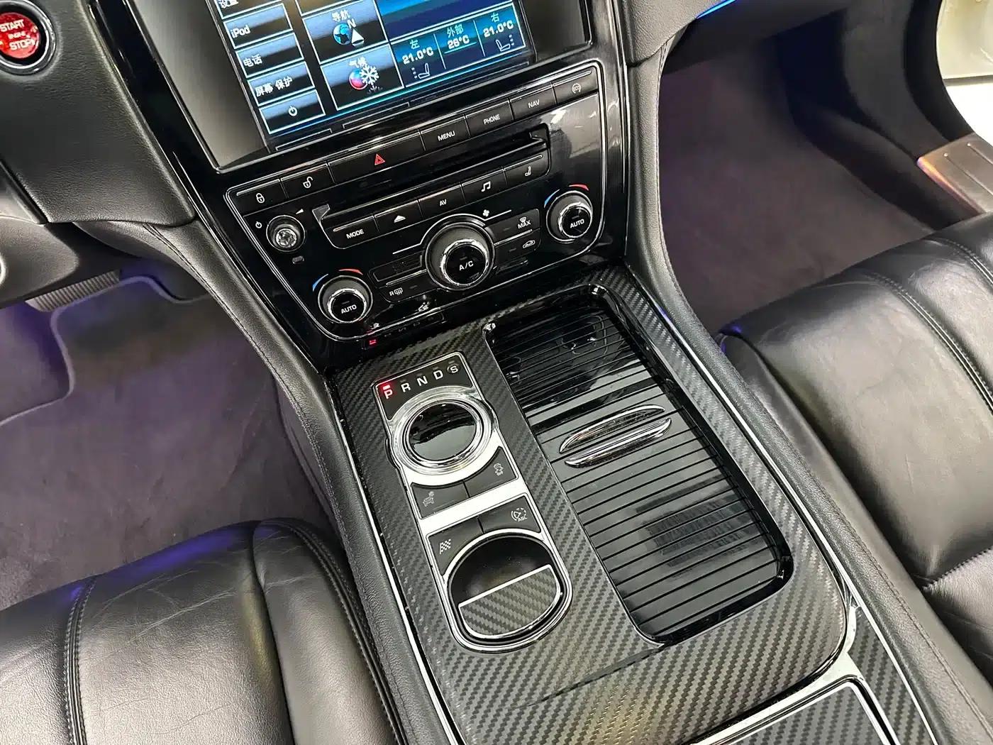 Jaguar XJ 2015 XJL 3.0 SC 2WD Panoramic Business Edition — миниатюра 20