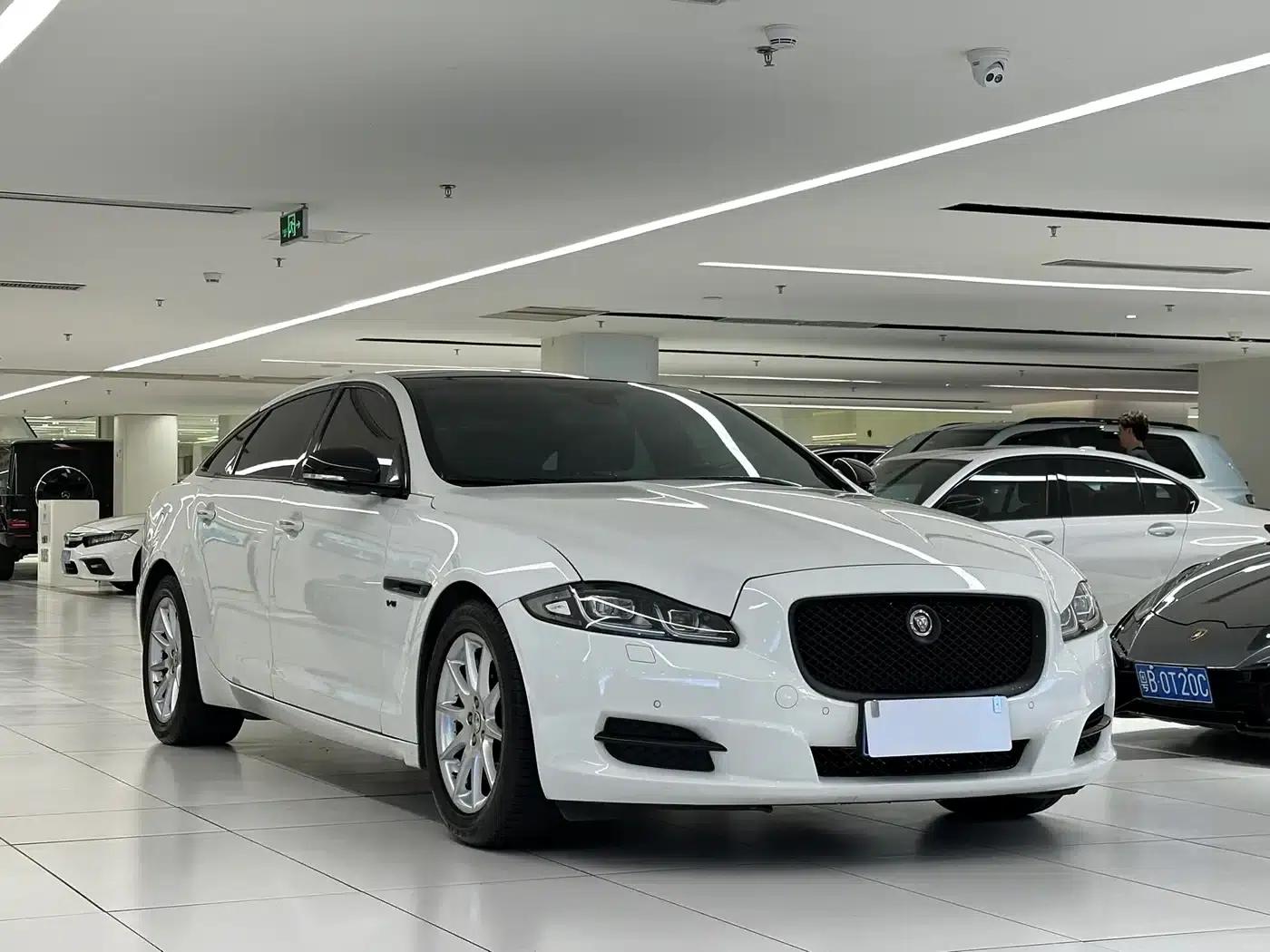 Jaguar XJ 2015 XJL 3.0 SC 2WD Panoramic Business Edition — миниатюра 3