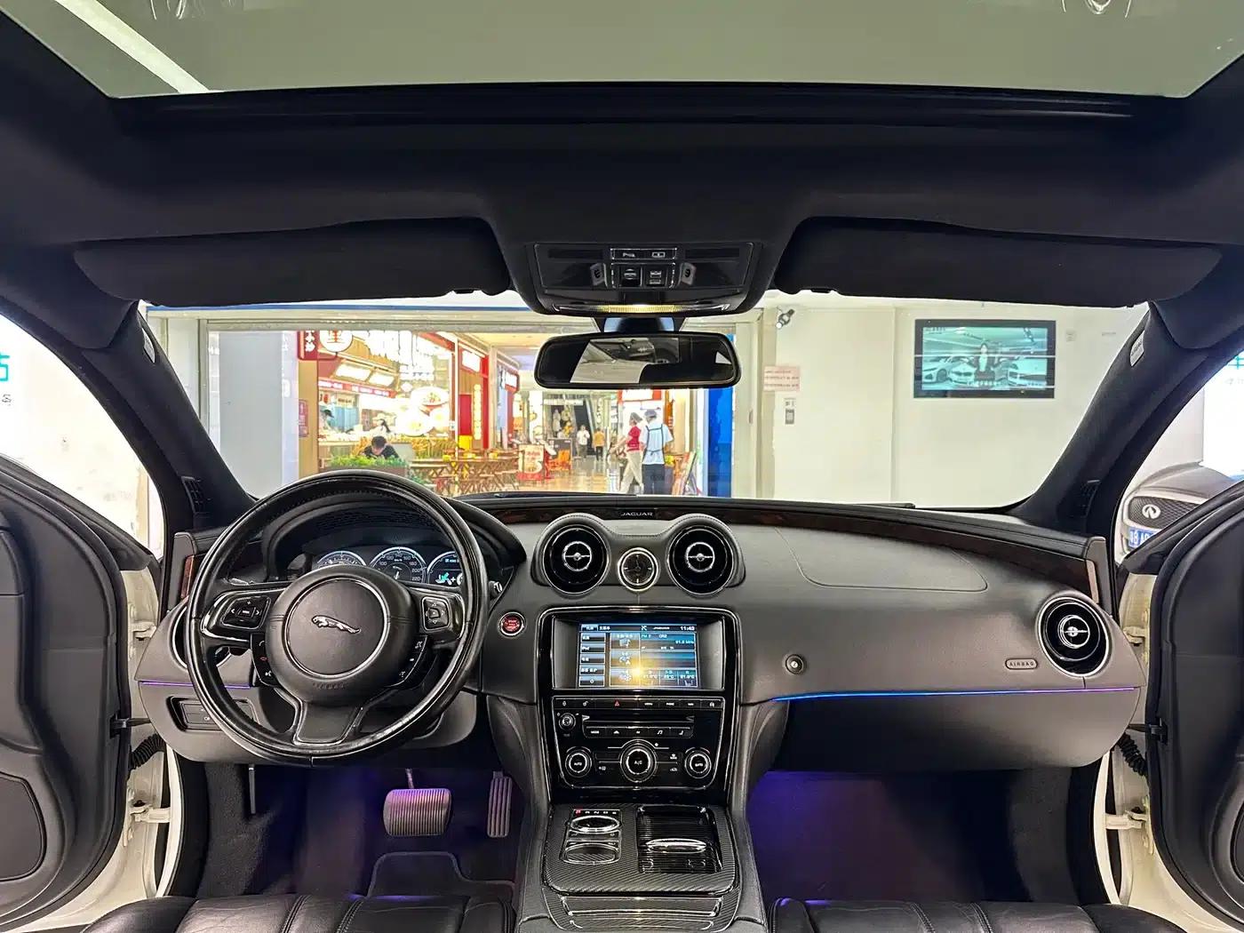 Jaguar XJ 2015 XJL 3.0 SC 2WD Panoramic Business Edition — миниатюра 21