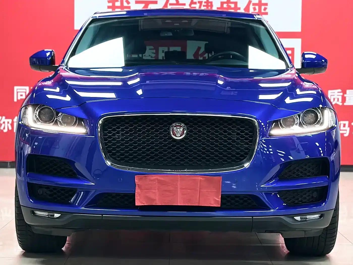 Jaguar F-PACE 2019 2.0T AWD Urban Luxury Edition — миниатюра 2