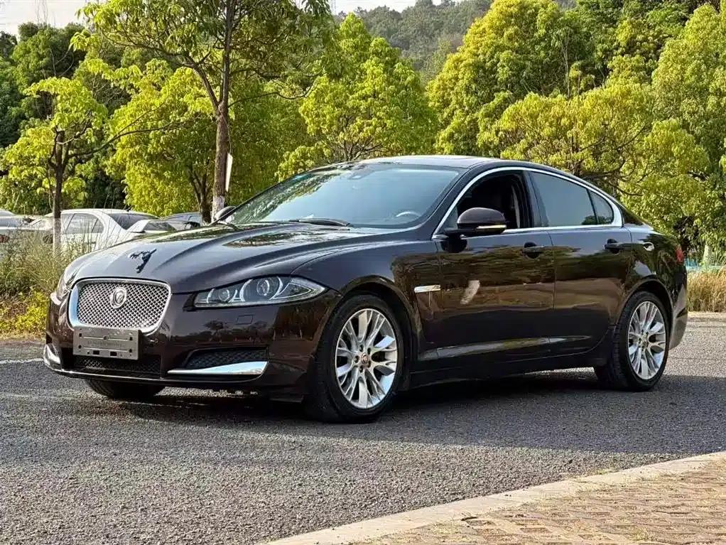 2014 Jaguar XF 2.0T Luxury Edition — миниатюра 3
