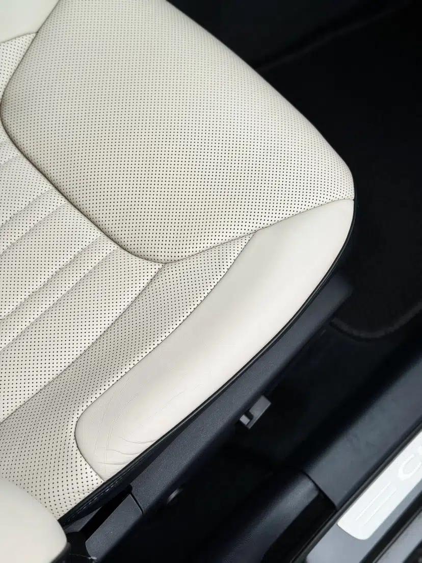 Chrysler 300C 2016 3.0L Supreme Edition — миниатюра 28