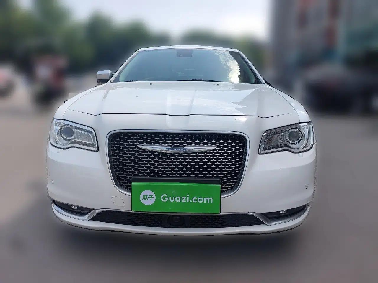 Chrysler 300C 2016 3.0L Supreme Edition — миниатюра 2