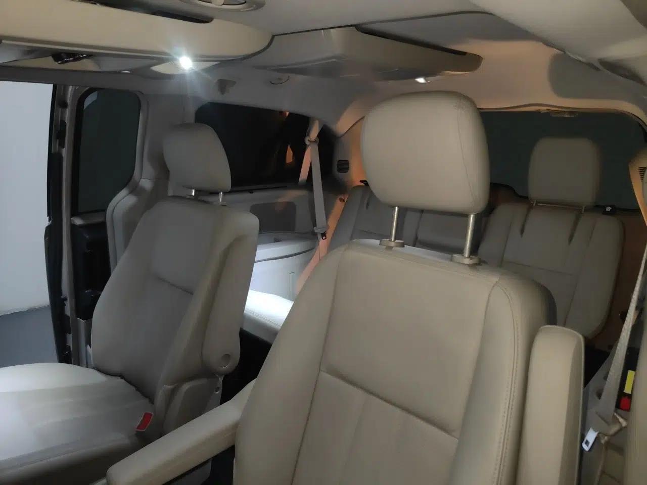 Chrysler Grand Voyager 2014 3.6L Comfort Edition — миниатюра 18