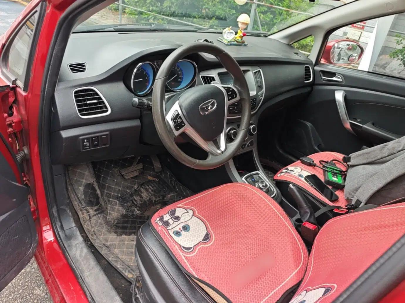 Cowin C3 2015 1.5L AMT Gold Diamond Edition — миниатюра 12