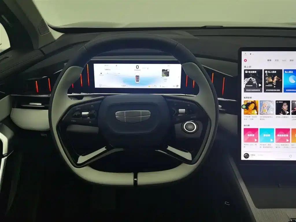 Geely Boyue L 2024 1.5TD DCT Premium Edition — миниатюра 11