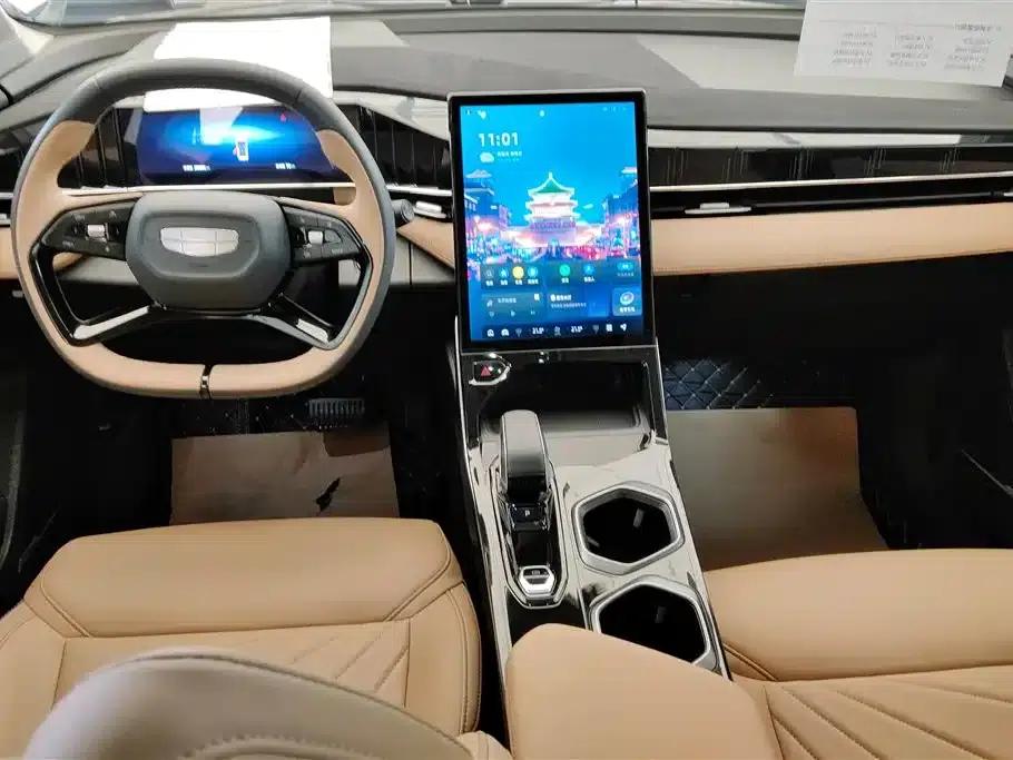 Geely Boyue L 2023 1.5TD DCT Luxury Edition — миниатюра 12