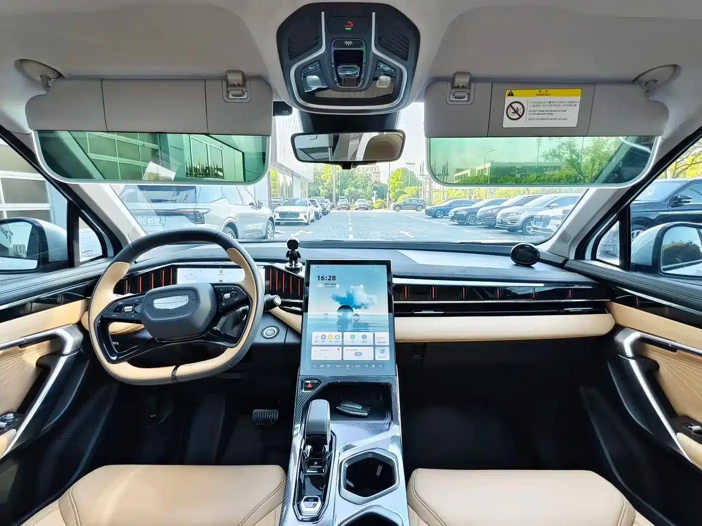 Geely Boyue L 2023 1.5TD DCT Luxury Edition — миниатюра 18
