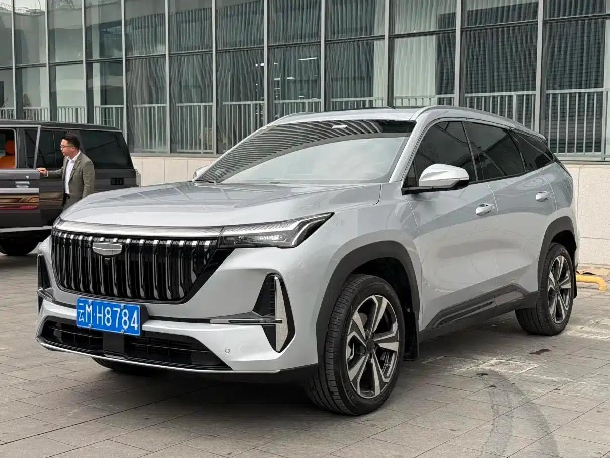 Geely Boyue L 2025 Fourth Generation 1.5TD DCT (Mountain and River) — миниатюра 1