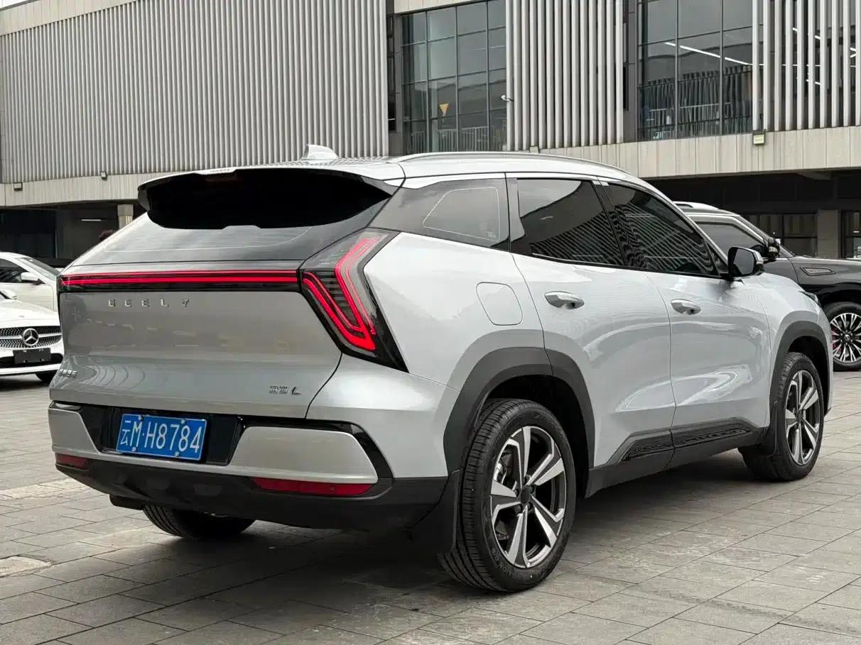 Geely Boyue L 2025 Fourth Generation 1.5TD DCT (Mountain and River) — миниатюра 11