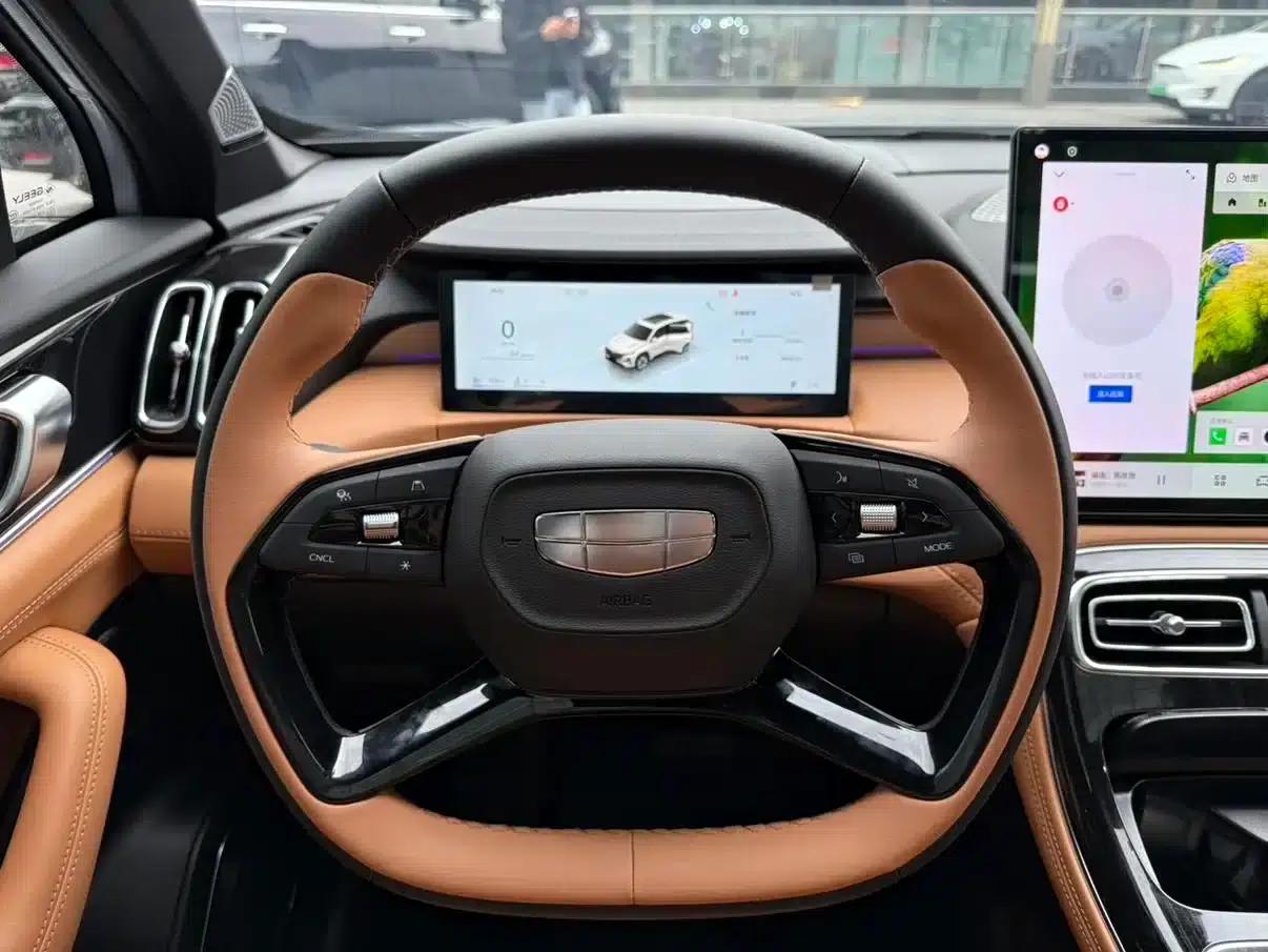 Geely Boyue L 2025 Fourth Generation 1.5TD DCT (Mountain and River) — миниатюра 7