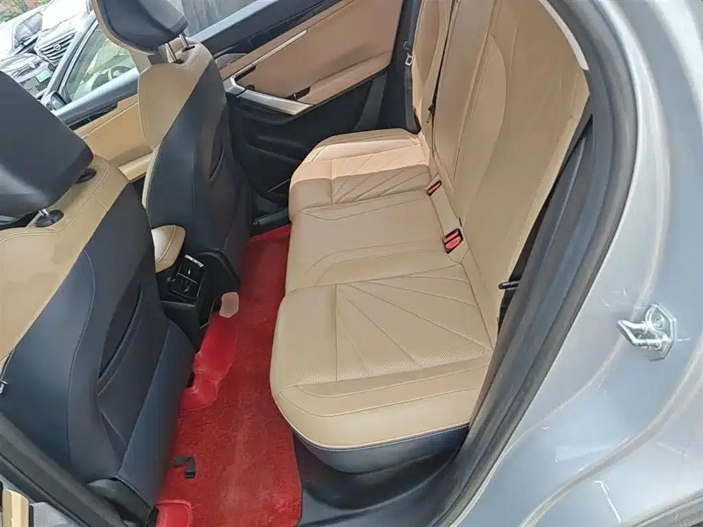 Geely Boyue L 2023 2.0TD DCT Premium Edition — миниатюра 17