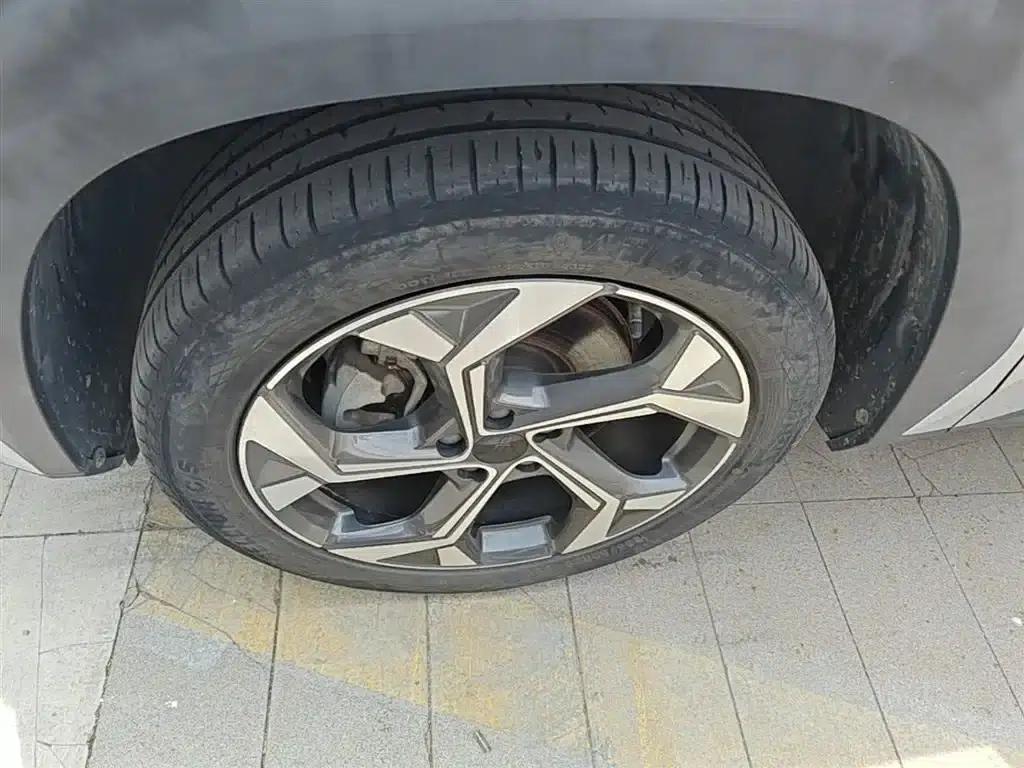 Geely Boyue L 2023 2.0TD DCT Premium Edition — миниатюра 23