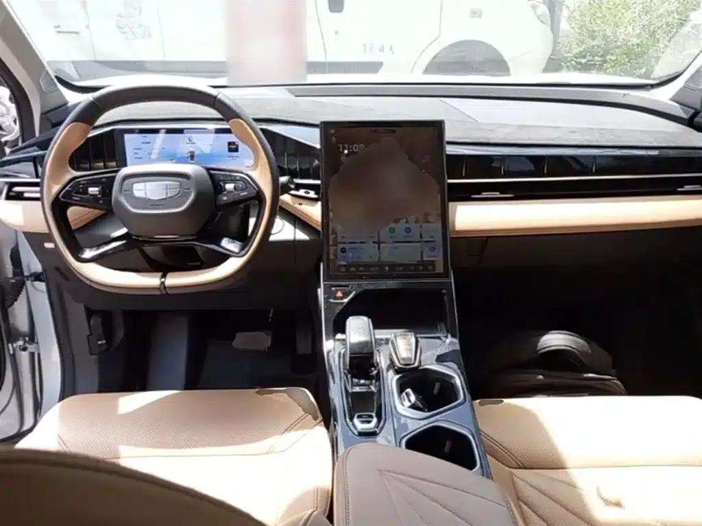 Geely Boyue L 2023 1.5TD DCT Premium Edition — миниатюра 10
