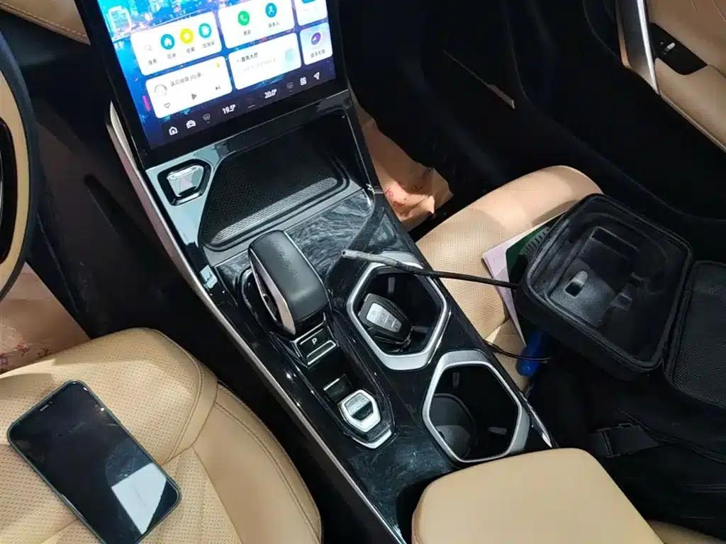 Geely Boyue L 2023 1.5TD DCT Premium Edition — миниатюра 14