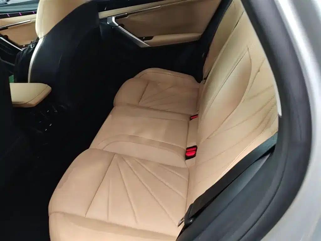 Geely Boyue L 2023 1.5TD DCT Premium Edition — миниатюра 17