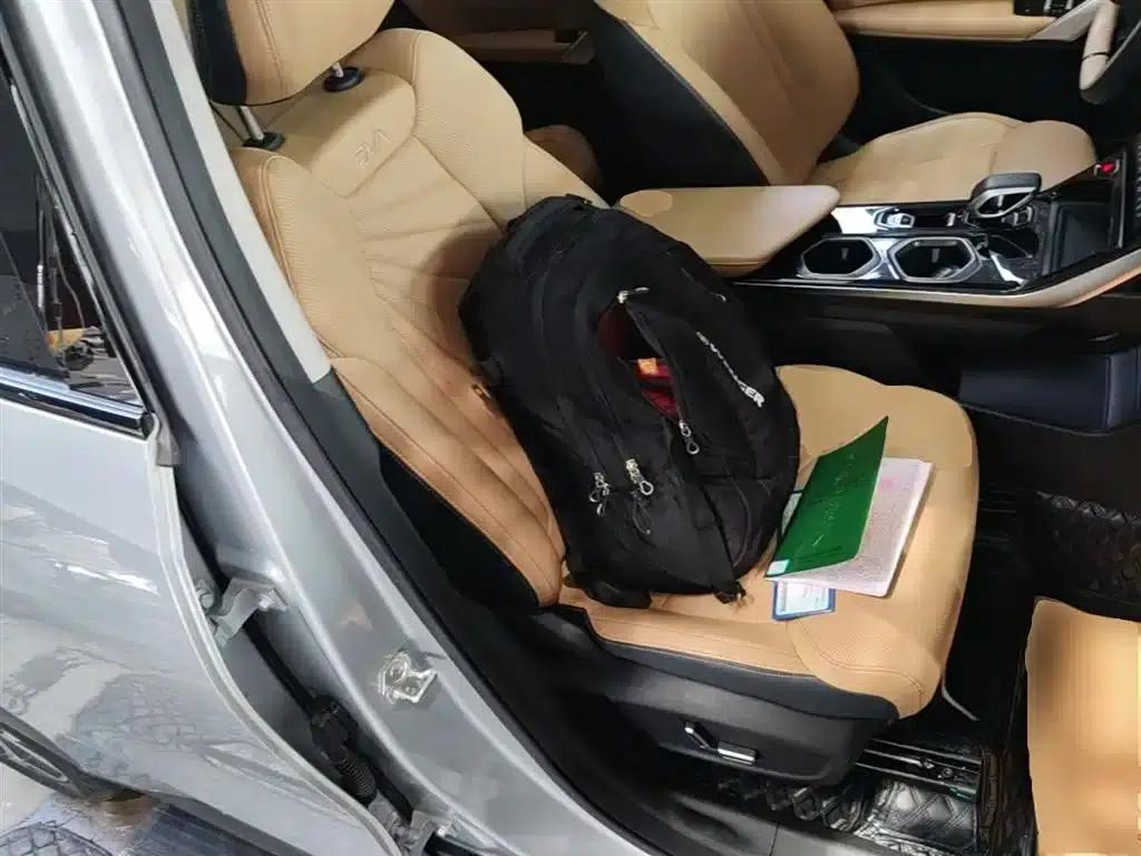 Geely Boyue L 2023 1.5TD DCT Premium Edition — миниатюра 25