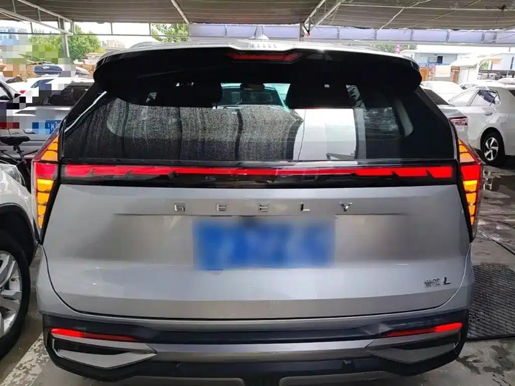 Geely Boyue L 2023 1.5TD DCT Premium Edition — миниатюра 6