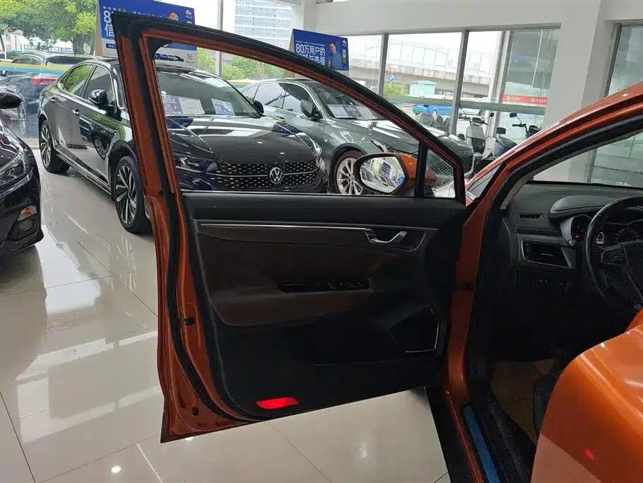Geely GS 2016 Elegant Edition 1.3T Automatic Premium Model — миниатюра 7