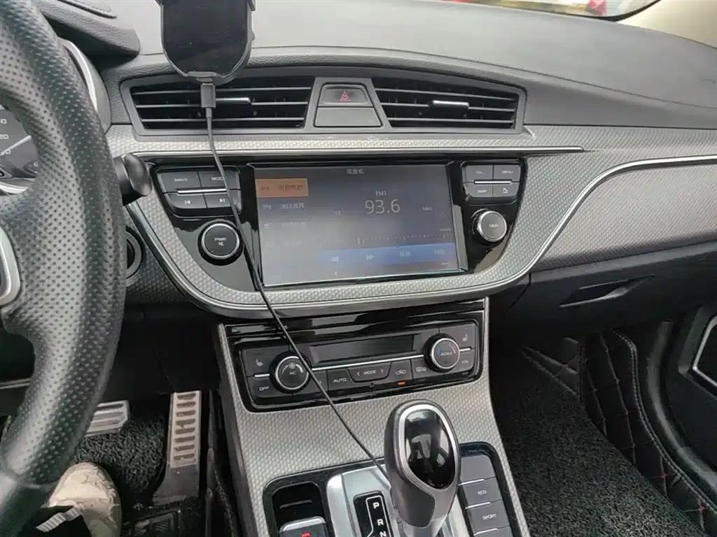 Geely GS 2016 Sport Edition 1.3T Automatic Premium Model — миниатюра 20