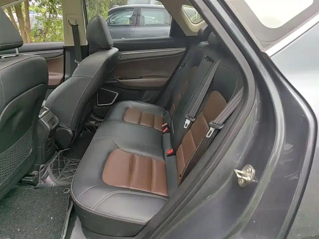 Geely GS 2016 Sport Edition 1.3T Automatic Premium Model — миниатюра 24