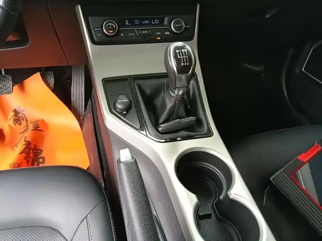 Geely Emgrand GL 2017 1.3T Manual Elite — миниатюра 14