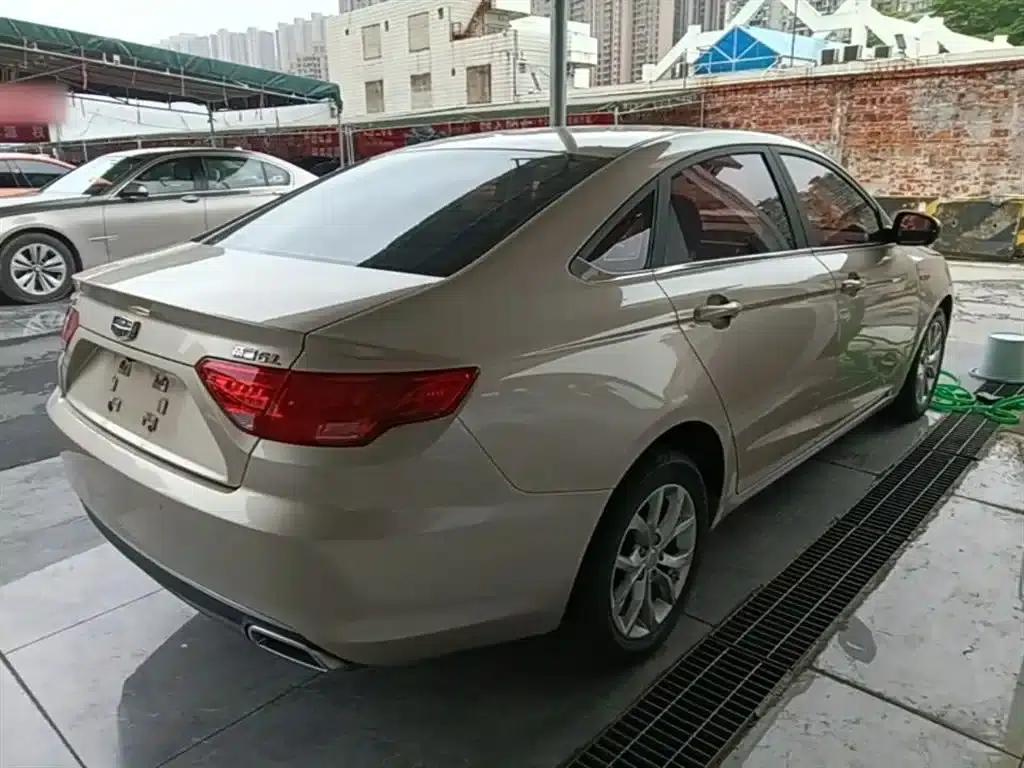 Geely Emgrand GL 2017 1.3T Manual Elite — миниатюра 7