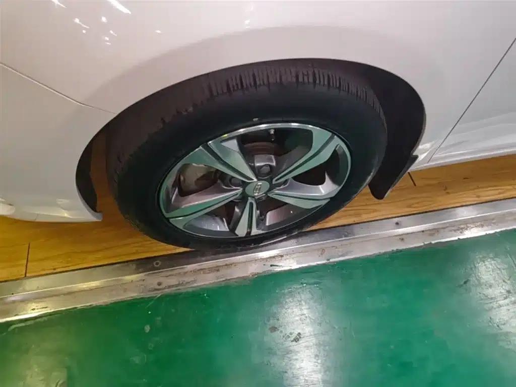 Geely Emgrand GL 2019 1.4T CVT Elite Smart Edition — миниатюра 23